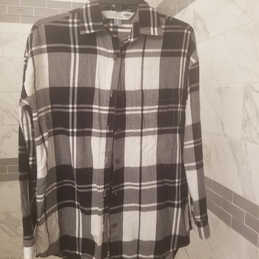 Old Navy The Boyfriend Shirt, size XS